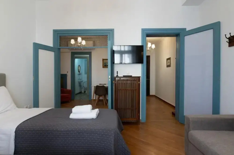 1900's Athens Residence