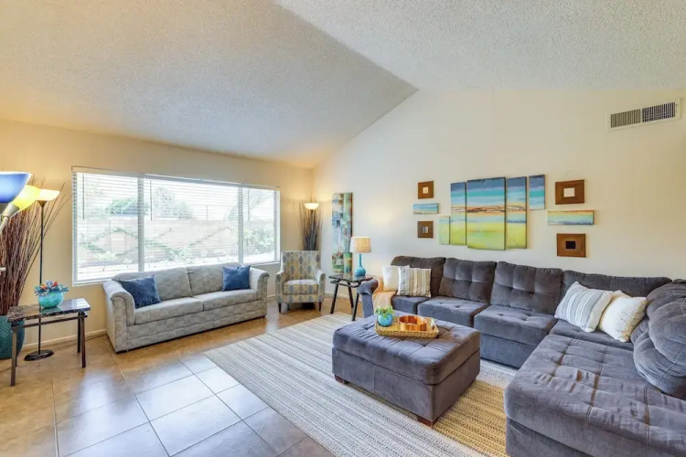 Centrally Located Glendale Home w/ Yard & Grill