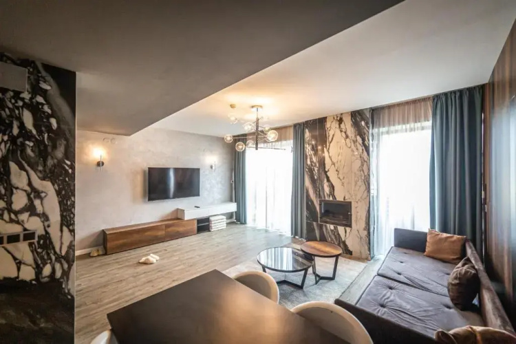 Silver Mountain Deluxe Suite B10