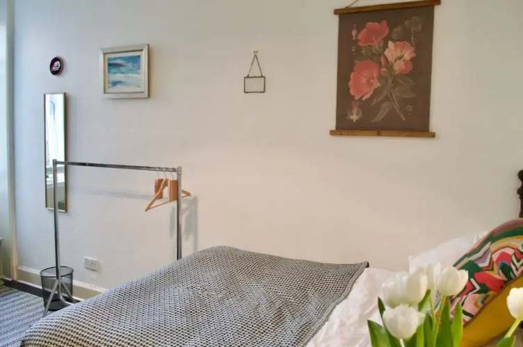 1 Bedroom Flat With Central Location