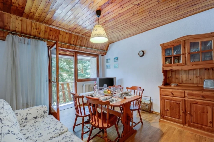 Family Apartment with balcony