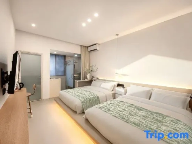 Standard Twin Family room
