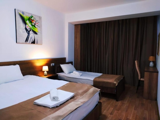 Standard Triple room with balcony