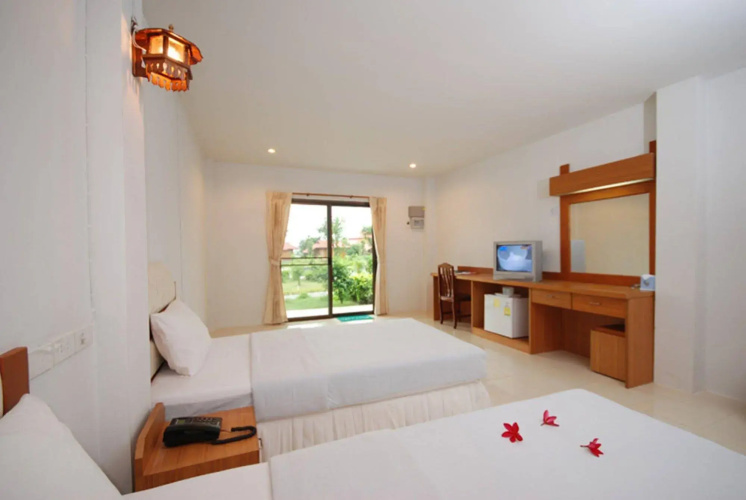 Golden Cliff Beach Resort