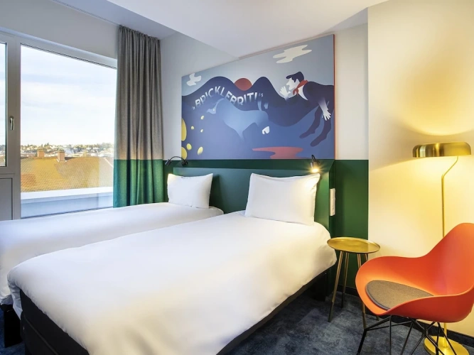 Standard Twin room
