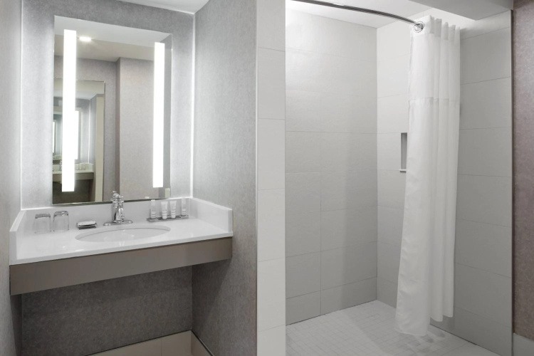 Marriott Chateau Champlain photo 10