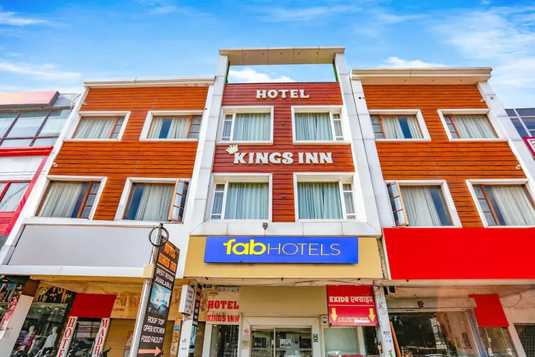 Fabhotel Kings Inn