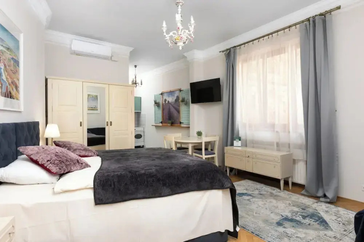 Otium Boutique