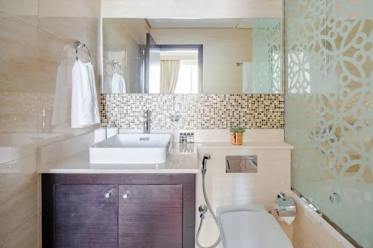 Impressive 2BR Loft W/ Study In Downtown Dubai