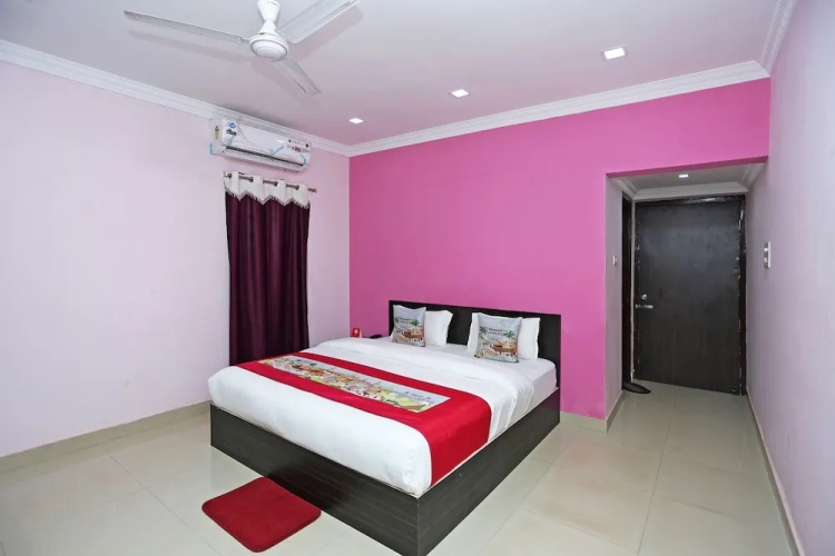 OYO 8740 Nayapalli