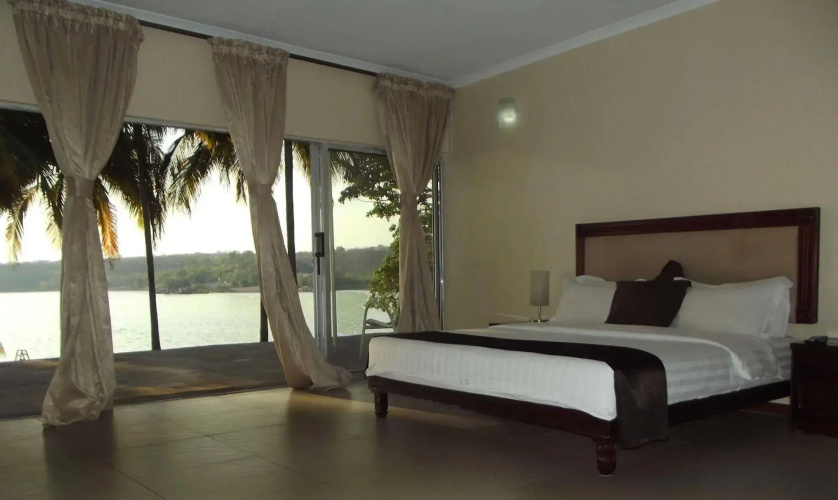 Lake Safari Lodge