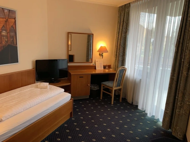 Economy Single room with balcony