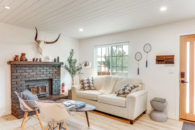 2 Bedrooms Cottage