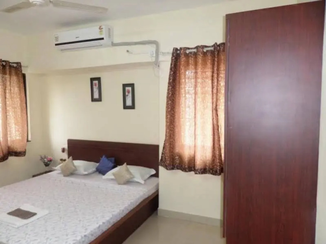 Cosmos Luxury Service Apartment Vimannagar