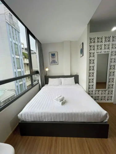 Deluxe Studio