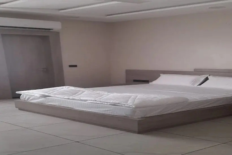 Js Grand Club And Resort