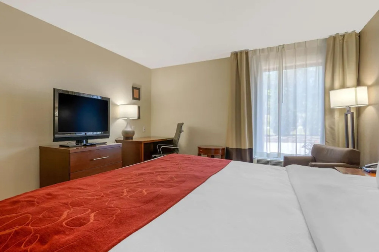 Travelodge Macon I-475