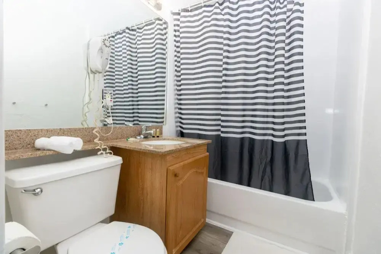 341 APT Hollywood Beach