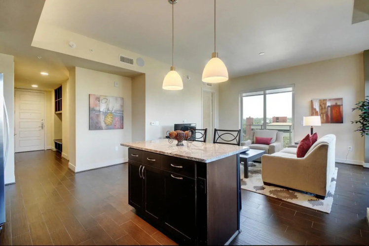 214 Barton 1Br 2Br