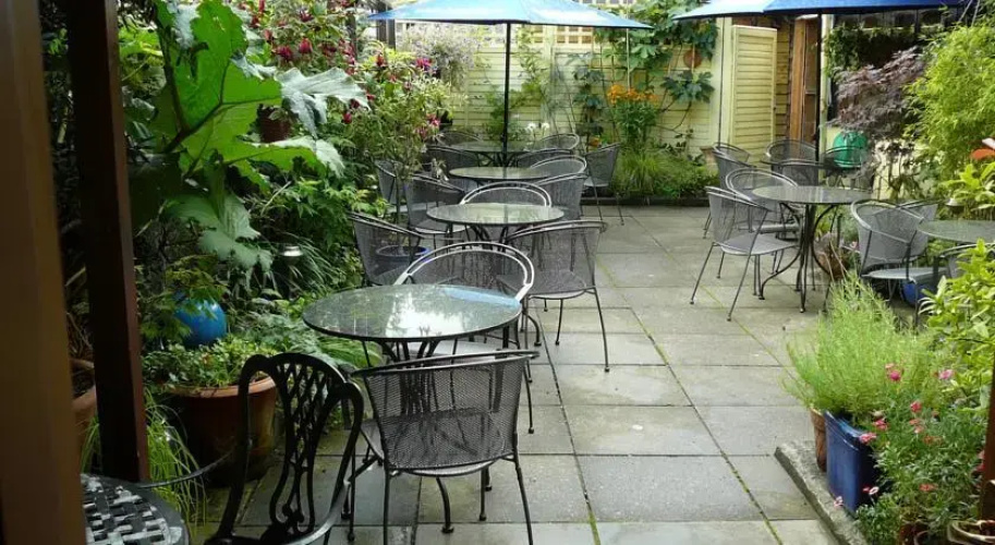 The Globe Inn