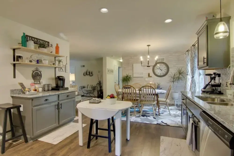 3 Bedrooms Cottage