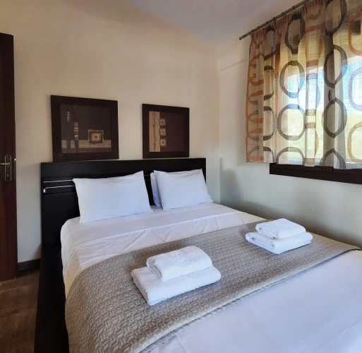 4 Bedrooms Luxury Villa