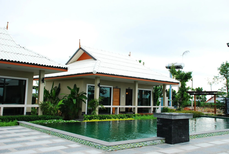 Tontan Resort Cha-Am