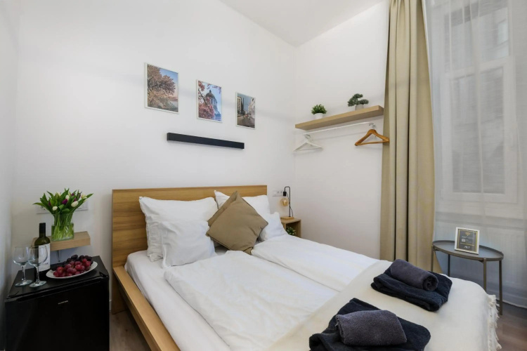 AK7 Boutique Suites