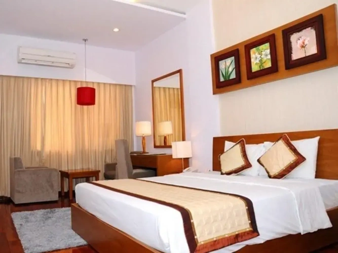 Premium Twin room with view