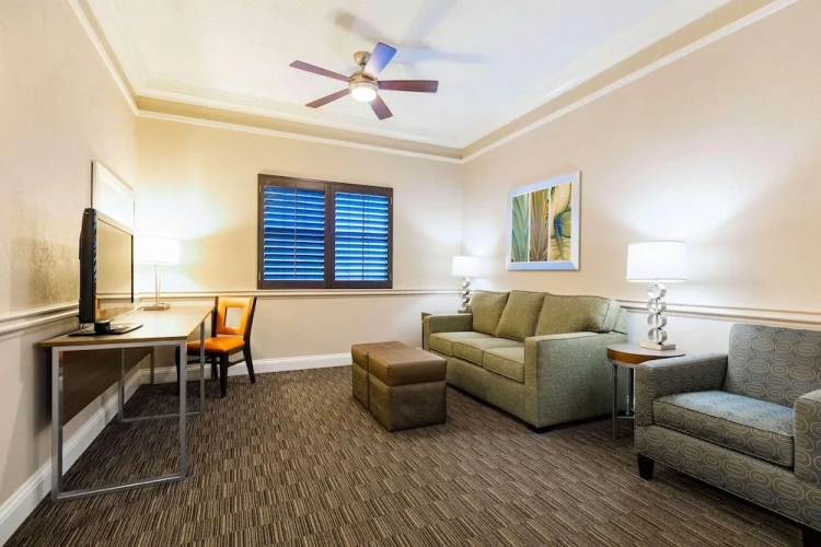 Quadruple Suite