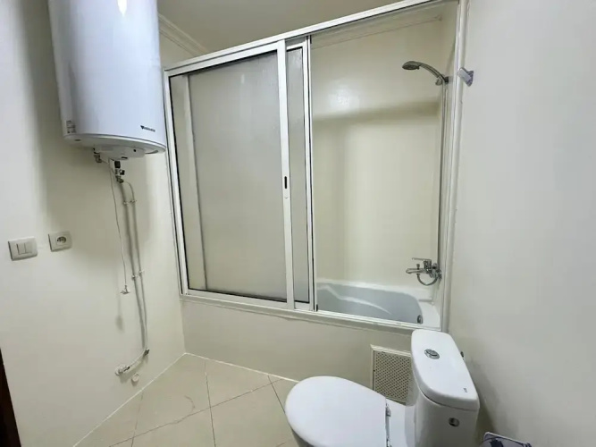 SHRTSTAYS Guesthouse