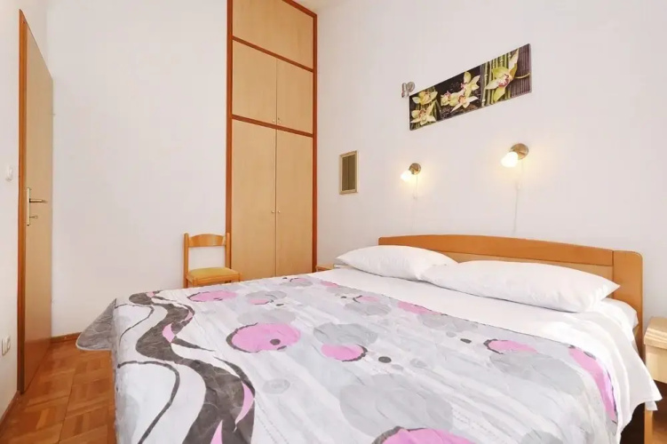 Buga - Close to the Beach & Comfortable - A1