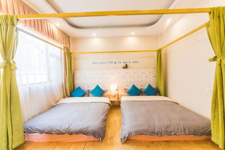 Small Times Inn