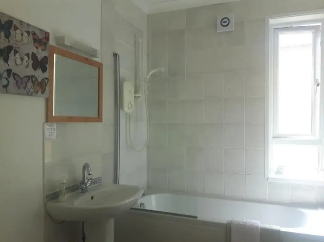 Breken Guest House