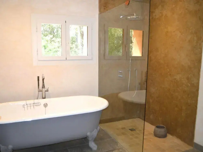 Holiday Home in Lorgues With Private Pool