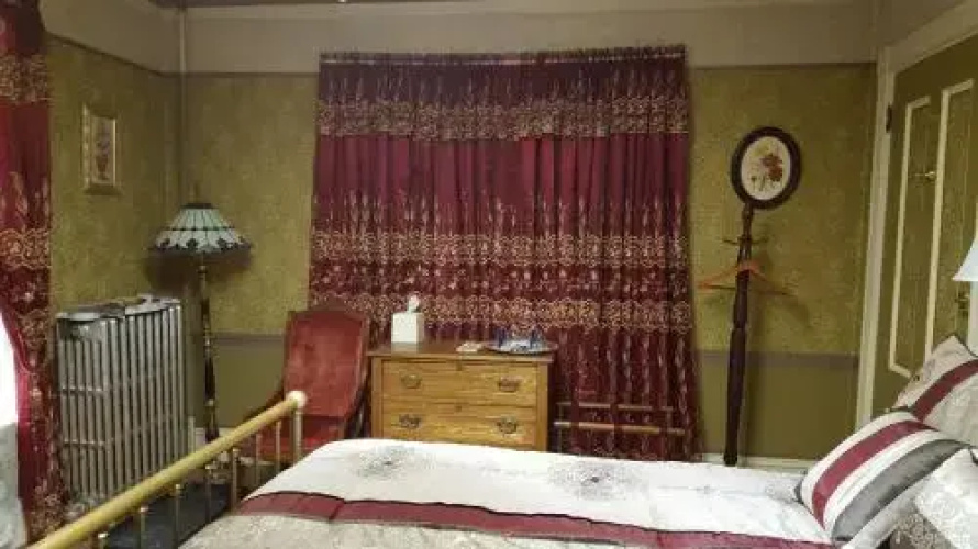Holidae House B&B