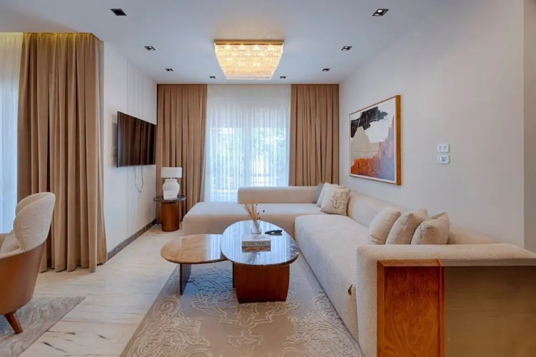 Vesta - Luxury Villa - 3BR - CFC I