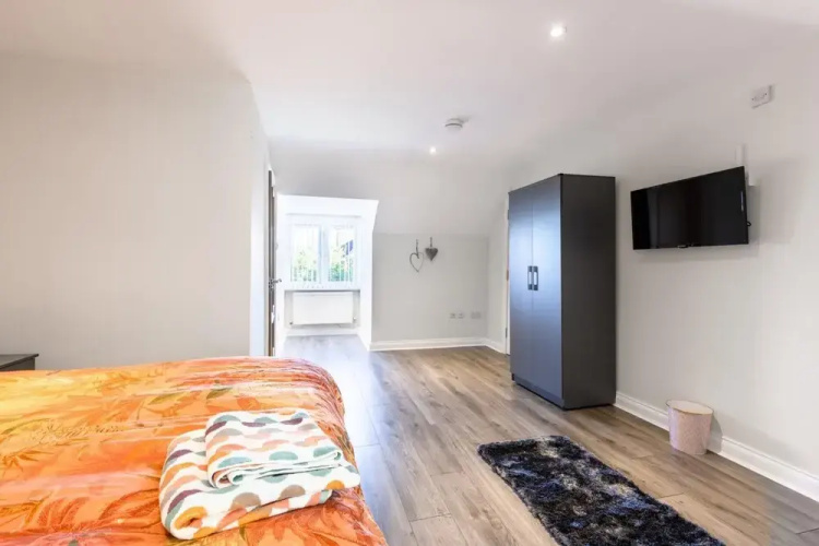 Beautiful 3BD Home Situated in Solihull