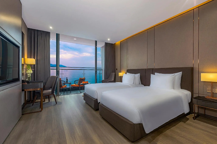 Le Sands Oceanfront Danang Hotel