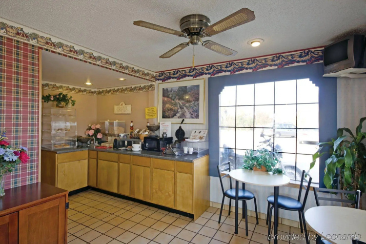 Blue Jay Inn and Suites