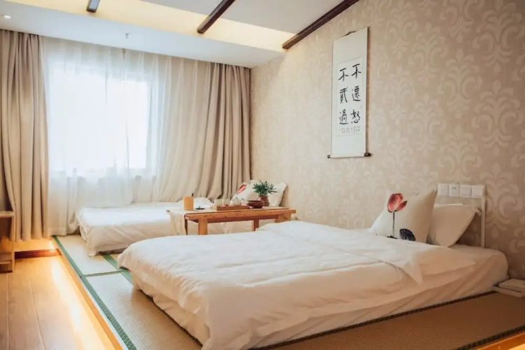 Suzhou Hezizai Inn