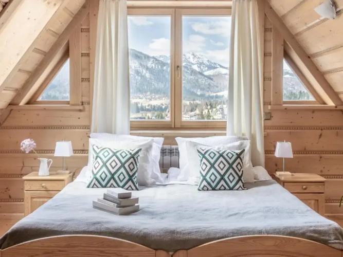Standard Double room with mountain view