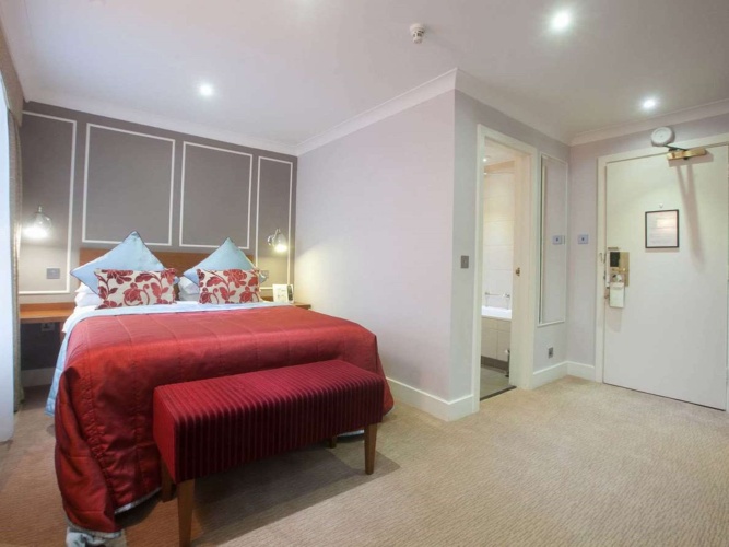 London Chigwell Prince Regent Hotel, BW Signature Collection photo 7