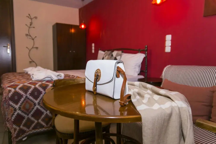 Paradise Hotel
