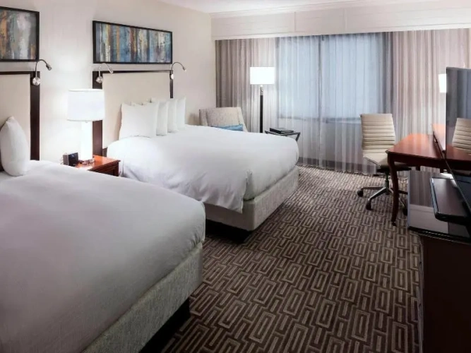Standard Quadruple Club room