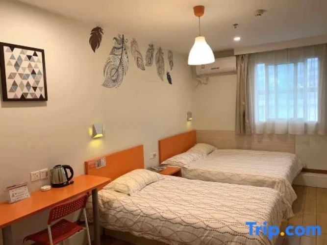 Standard Triple Family room
