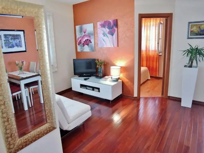 1 Bedroom Apartment with balcony