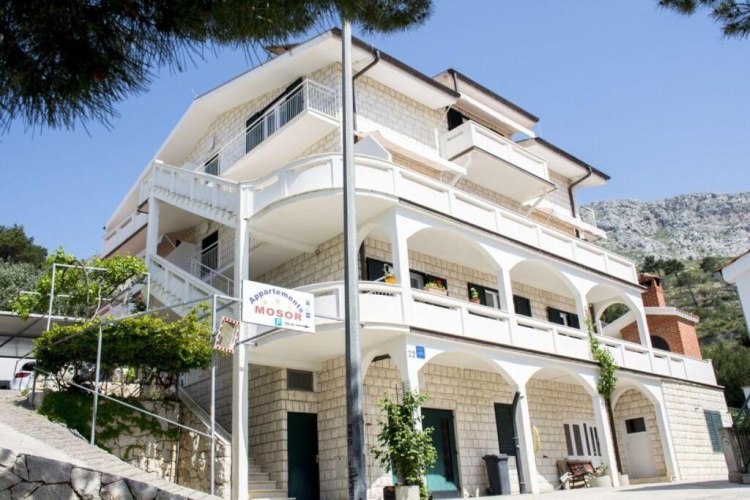 1 Bedroom Comfort Apartment with balcony and with sea view