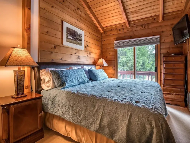 Powder Monkey #3: 3 Bedrooms, 2 Full Baths: Slope Side