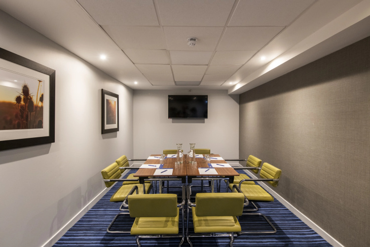 Holiday Inn Express Edinburgh Airport photo 10